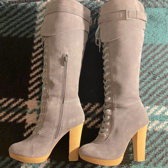 Charles David Gray Suede Lace up Knee High Bootss - Picture 1 of 10